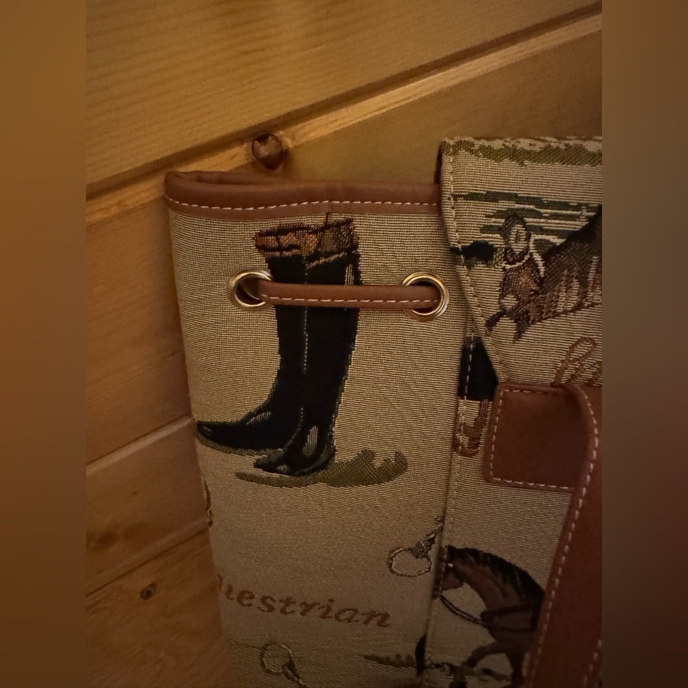 Vintag Signare Equestrian Tapestry Backpack Bag - Picture 4 of 16